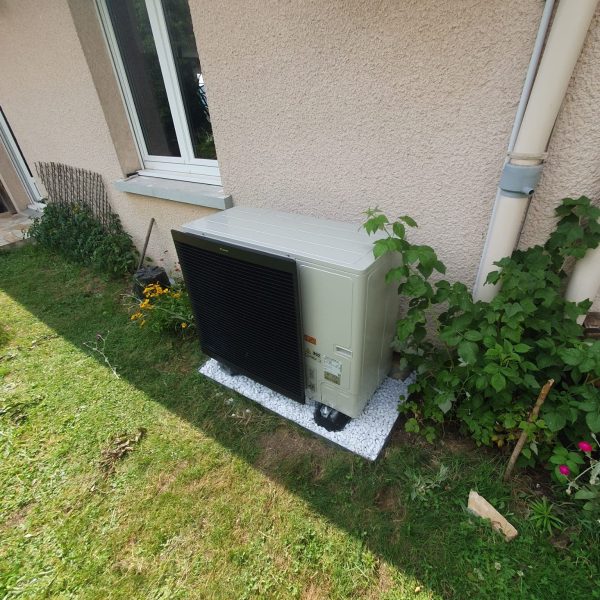Pompe à chaleur air-eau installée par Thermo Concept dans la Loire (42)