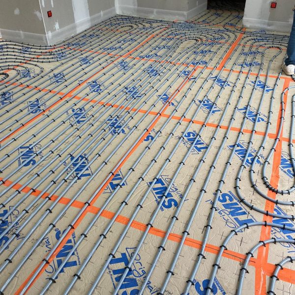 Installateur Pompe à Chaleur Air-Eau Plancher chauffant