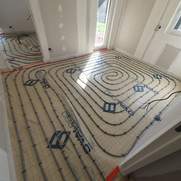 Installateur Pompe à Chaleur Air-Eau Plancher chauffant